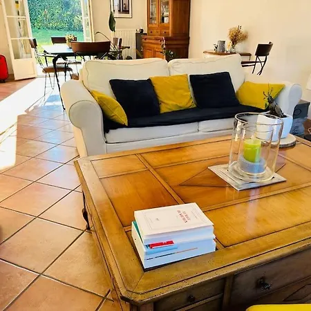 Maison Au Mans, 6 Pieces, 8 Personnes Le Mans