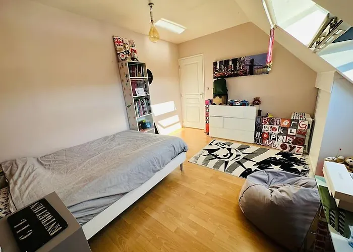 Maison Au Mans, 6 Pieces, 8 Personnes * Le Mans