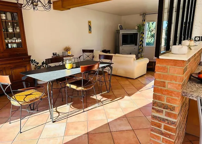 Vakantiehuis Maison Au Mans, 6 Pieces, 8 Personnes *